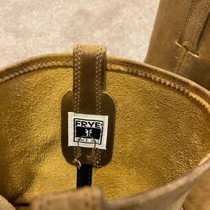 Mens Frye boots! 11 M, unique, genuine leather.